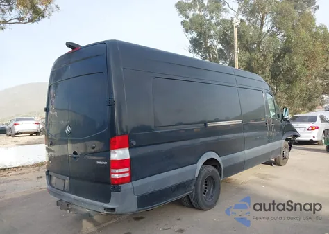 2017 Mercedes-Benz Sprinter 3500 High Roof V6 z USA, uszkodzony, nr VIN WD3PF1CD3HP550887